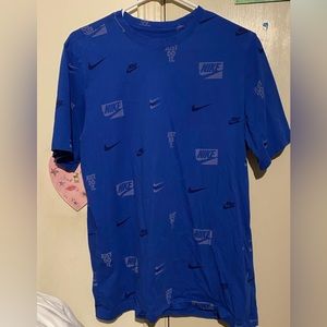 Blue Nike tee size medium
